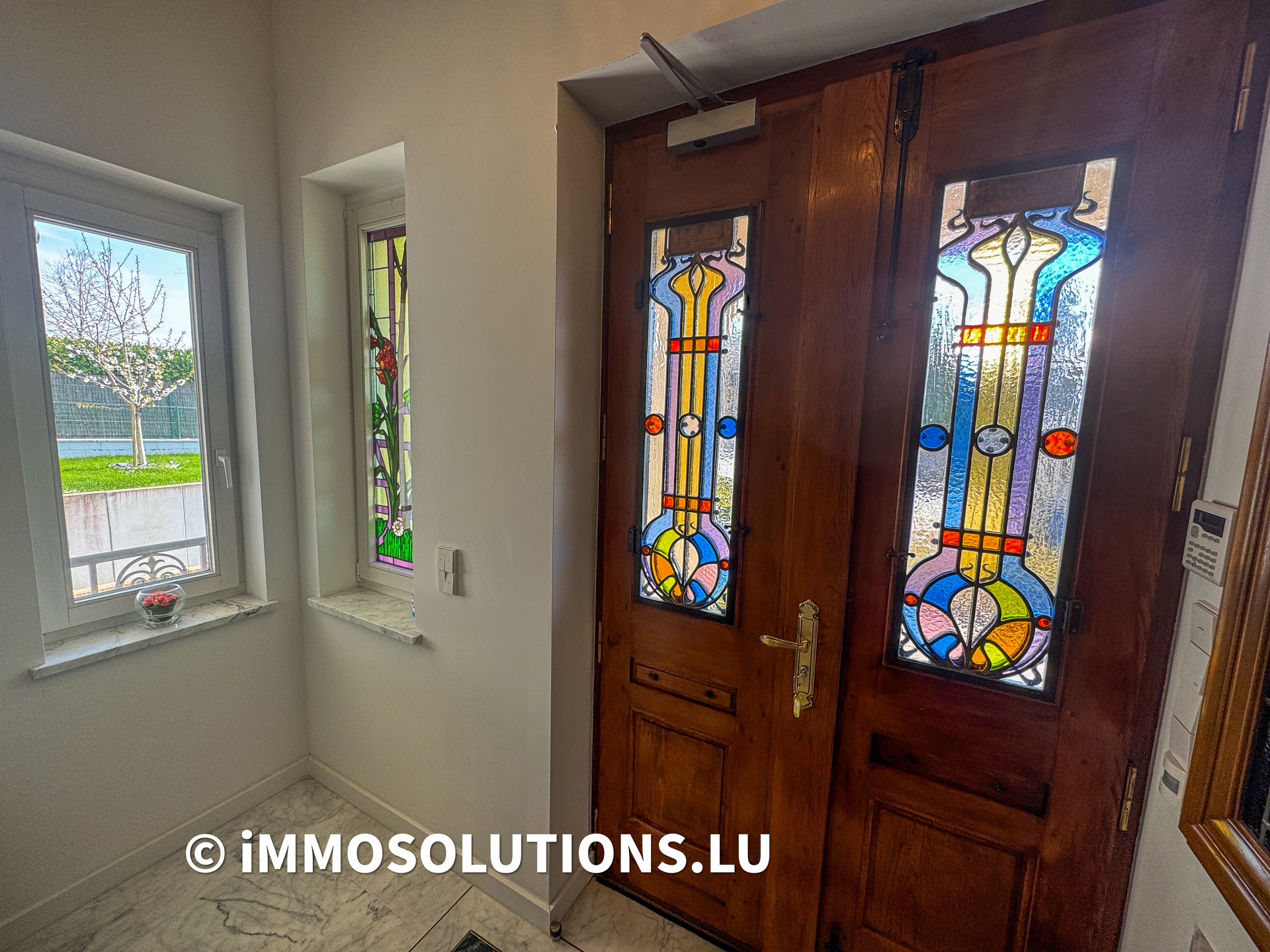 Maison — Hesperange · 636 m² - photo 2